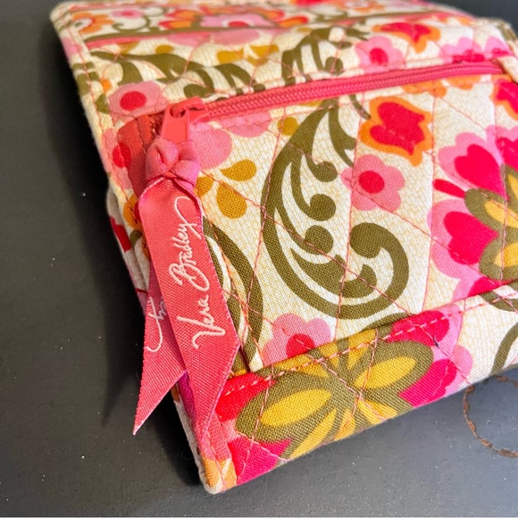 Vera Bradley Riley Compact Wallet in Folkloric - Picture 3 of 5